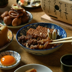 老舗惣菜店の味を再現した「牛すき煮」の写真