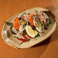 料理メニュー写真&nbsp;蒸し牡蠣、とびっこ蟹(1個)