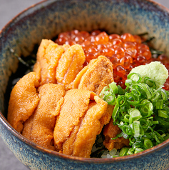うに・漬けいくら丼