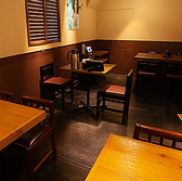 【駅近で貸切宴会】店内は全33席、20名様～団体様での貸切ご利用も承ります！着席時30名様まで・立食時40名様まで◎会社宴会にぴったり。