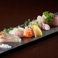 新鮮な鮮魚もございます！おすすめは、お造り５種盛♪