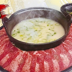 【輪花名物】鉄板で香ばしく焼きあげたお肉×特製スープ