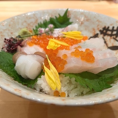 本日の海鮮丼