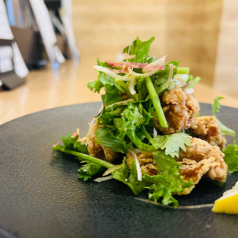 肉付きヤゲン軟骨の燻製唐揚げ