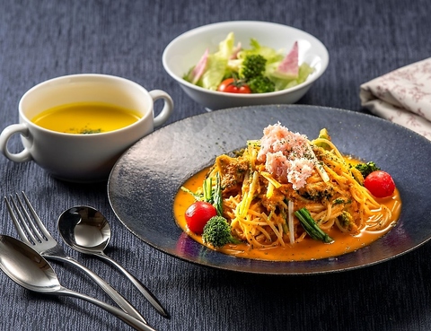 地産、旬の食材をお楽しみいただける和・洋・中のランチメニュー