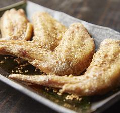 鶏なか名物 手羽先の唐揚げ 4本