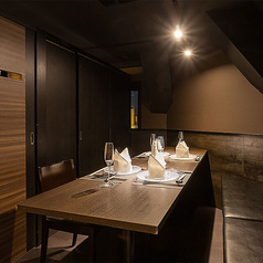 心地よい空間と上質なサービスでおもてなしいたします。大切な人と語らうひとときにぜひご利用くださいませ。