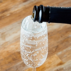 たっぷりスパークリング ブリュット