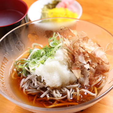 彩りのおすすめ料理1