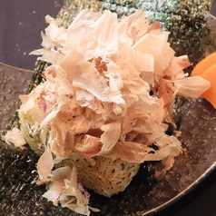 【イチオシ】松魚村平(しょうぎょむらへい)のかつおぶし焼おにぎり