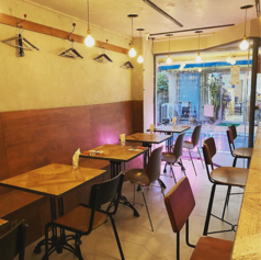 当店は、6名様より最大18名様まで貸切を承っております。