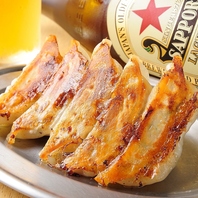 餃子以外のアテも充実♪