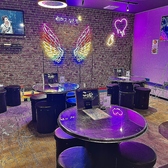 当店では、ウェディングパーティーや二次会のために貸し切りが可能です。特別な日を大切にしたいお客様のご要望にお応えします。人数やプランについてはお気軽にご相談ください。