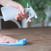 店内にアルコール消毒液を設置し、感染症対策を徹底。従業員は頻繁に手を洗い、衛生管理に努めています。皆様が安心して楽しめるお店づくりを心がけております♪