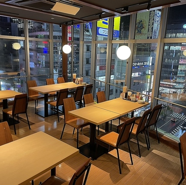 天狗 新宿西口パレットビル店の雰囲気1