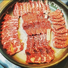 極上馬焼肉５種盛りの写真