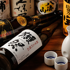 全国各地の焼酎や日本酒など、豊富な品揃え。