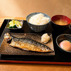 塩サバ一夜干し定食(半熟卵付き)