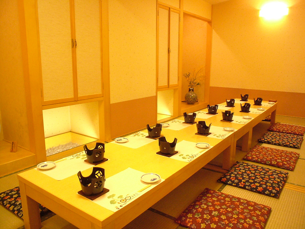 店内は最大20名迄のお座敷宴会も可！お昼からの宴会も承り中！