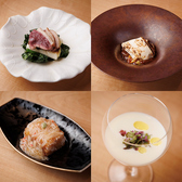 鮨の枠を超えた様々なお料理をコースにてご提供いたします。他では見られない浩也ならではのオリジナリティあふれるお料理をぜひご賞味くださいませ。