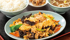 木くらげ玉子定食