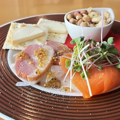 いろいろ燻製盛り合わせ