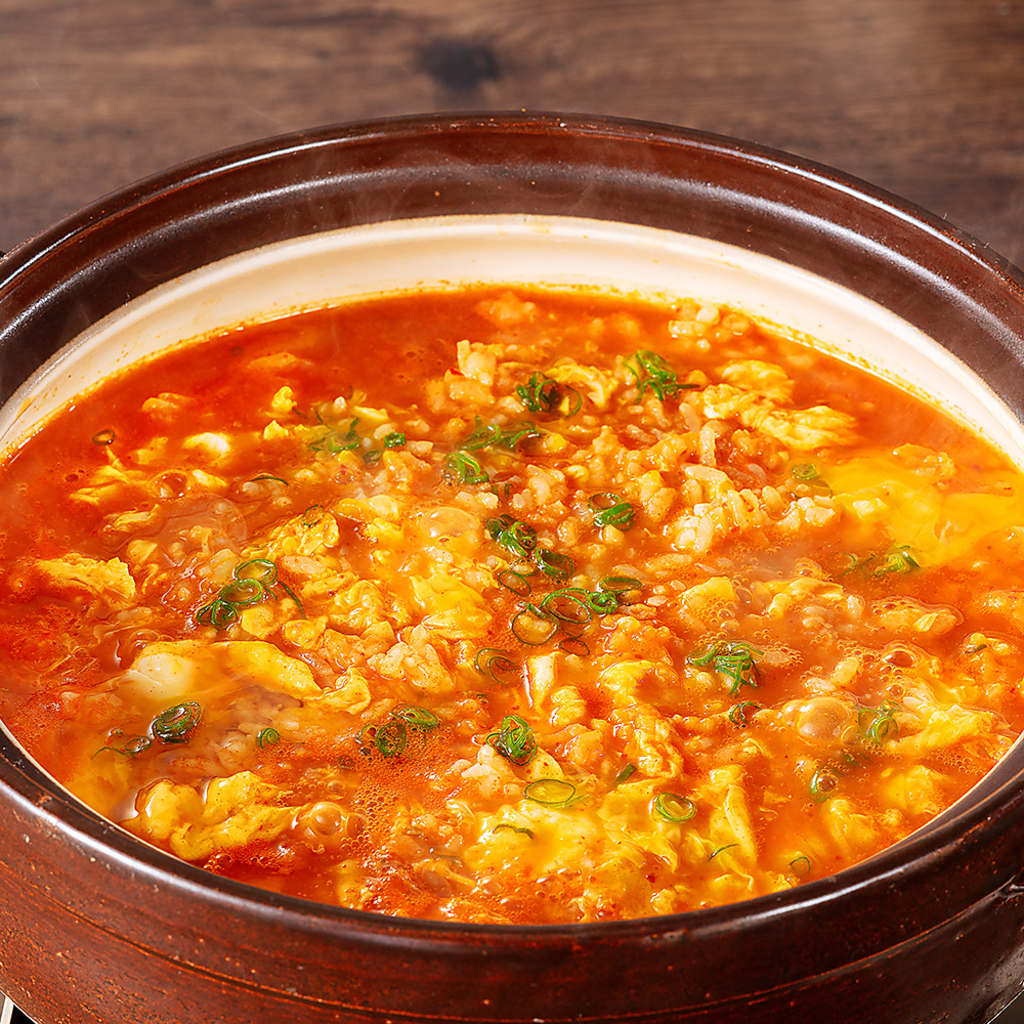 鍋のシメも充実！雑炊やラーメン等お気に入りの一品と一緒にどうぞ！