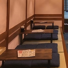 女子会や賑やかな宴会をはじめ各種集まりにも最適な座敷空間です。絶品たこ焼きを囲みながら周囲を気にせず楽しい時間をお過ごしください◎