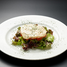 サーモンとアボカドのタルタルユッケ