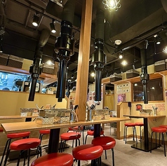 全席ダクト完備のテーブル席