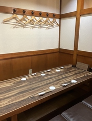 最大6名様まで座れる掘りごたつ席。