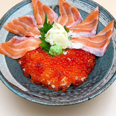サーモンとイクラ丼