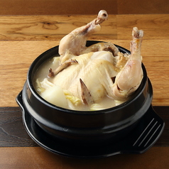 【韓国の定番鍋料理】参鶏湯