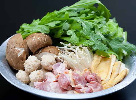 【JR三ノ宮駅徒歩４分】鶏焼き、鍋、すき焼き等。飲み放題コースは5000円～