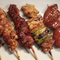 料理メニュー写真 串焼き五串盛合せ／Today’s assortment of five skewers