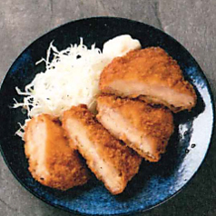 新潟県の銘柄鶏で作った新潟名物！【チキンタレかつ】の写真