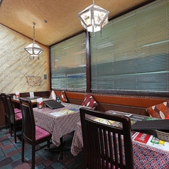 ムナルを丸ごと貸し切ってパーティーも大歓迎！異国情緒あふれるアジアン空間で、料理も飲み放題コースも楽しめるので、飲み会・宴会・女子会など幅広いシーンにぴったりです。（最大34名）