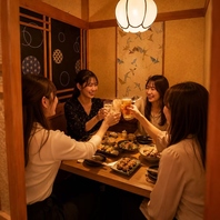 和の趣と温もりが調和する上質空間
