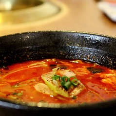 焦がし味噌のユッケジャンスープ