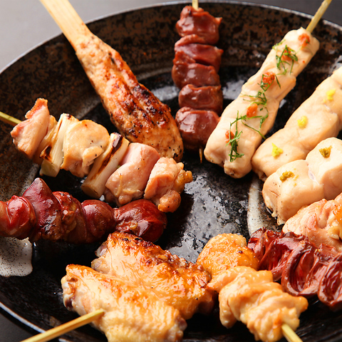 「まるごと美味(うま)い鶏」をテーマに、こだわり抜いた鶏料理をご堪能いただけます