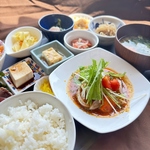 賞味期限12分の生パスタや、週替わりの和風御膳ランチも大人気！ランチタイムも予約できます。