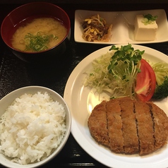 美味しいご飯とお味噌汁はおかわり自由♪