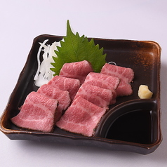 飛騨牛厚切りローストビーフ