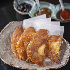 鶏皮餃子