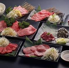 肉酒場也 なり 池袋西口のおすすめポイント1