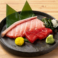 契約している水産業者から毎日仕入れた新鮮なお魚