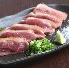 『でらほや』自慢の紀州鴨のタタキ！の写真