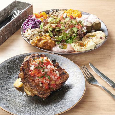 シックな雰囲気のもと、こだわりの地中海料理を堪能♪記念日のお祝いにぴったりです◎