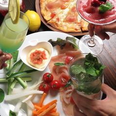 Bar & Restaurant COOL 神戸三宮店の雰囲気3