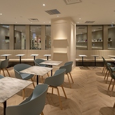 cafe&books bibliotheque 東京 有楽町店の雰囲気3